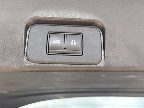 Used 2023 Nissan Rogue SV w/ SV Premium Package AWD/4WD image 11