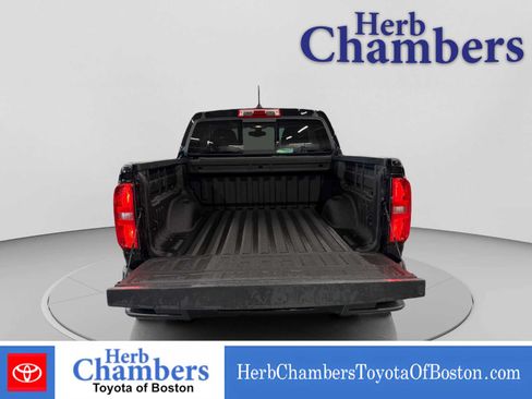 Used 2022 Chevrolet Colorado Z71 AWD/4WD image 13