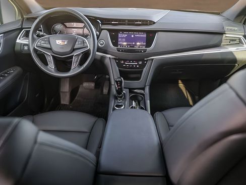 Used 2025 Cadillac XT5 Luxury w/ LPO, Floor Liner Package FWD image 26