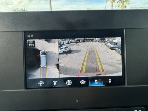 Used 2024 Mercedes-Benz Sprinter 2500 image 42