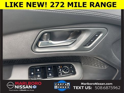 Used 2025 Nissan Ariya AWD image 21