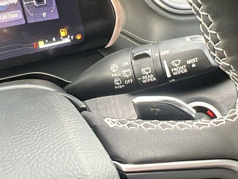 New 2025 Jeep Grand Cherokee Limited w/ Trailer Tow Package image 31