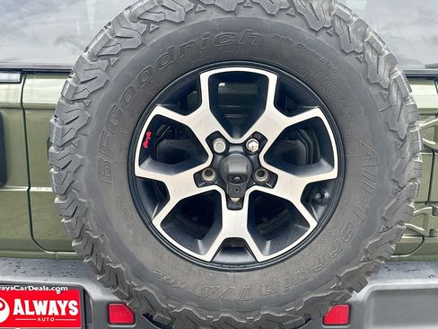 Used 2021 Jeep Wrangler Unlimited Rubicon AWD/4WD image 34