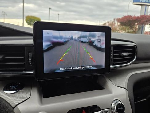 Used 2023 Ford Explorer XLT w/ Equipment Group 202A image 14