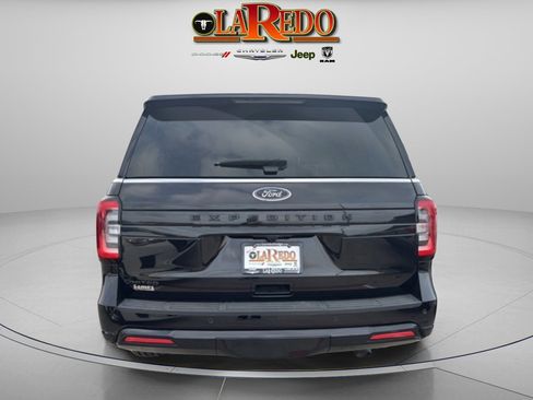 Used 2023 Ford Expedition Limited image 7