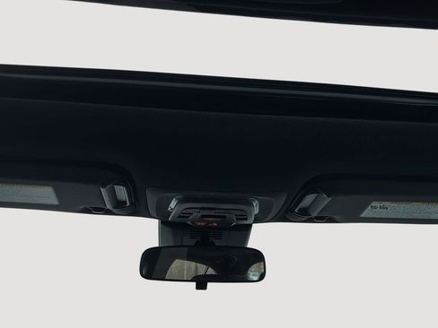 Used 2024 Toyota Corolla SE w/ SE Premium Package image 13