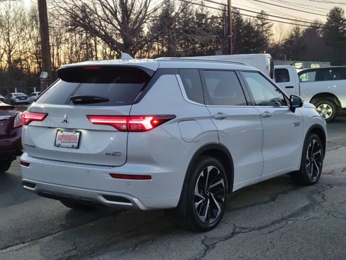 Used 2023 Mitsubishi Outlander SEL image 5