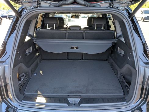 Used 2026 Mercedes-Benz GLB 250 image 33