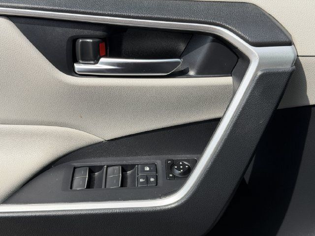 Used 2023 Toyota RAV4 XLE Premium AWD/4WD image 22