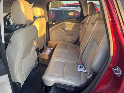 Used 2017 Ford Escape Titanium image 13