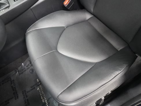 Used 2024 Toyota Grand Highlander FWD image 12