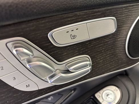 Used 2020 Mercedes-Benz GLC 300 image 21