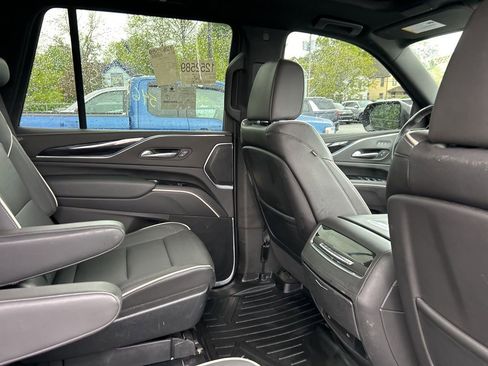 Used 2023 Cadillac Escalade Sport AWD/4WD image 10
