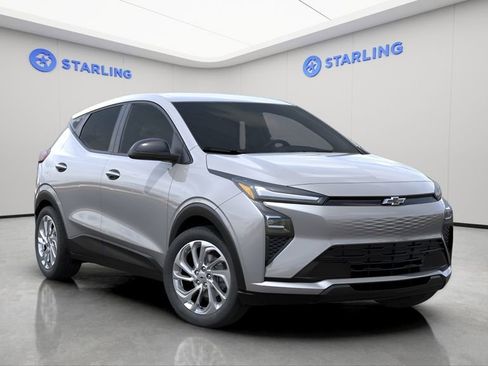 New 2027 Chevrolet Bolt LT FWD image 6