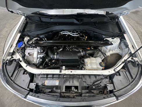 Used 2023 Ford Explorer Platinum w/ Technology Package image 31