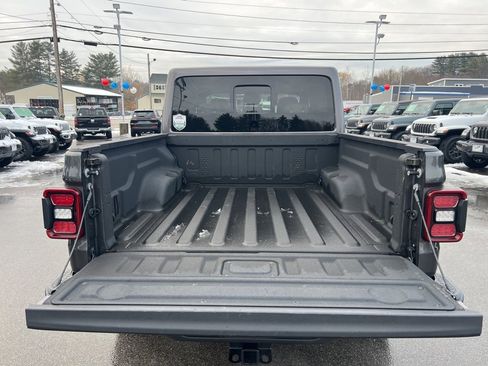 Certified 2021 Jeep Gladiator Mojave image 14