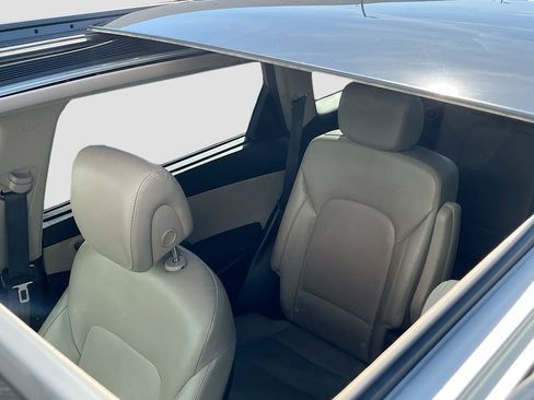 Used 2018 Hyundai Santa Fe Limited image 23