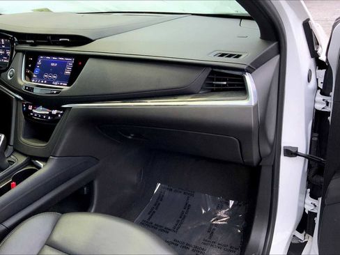 Used 2022 Cadillac XT5 Premium Luxury w/ Technology Package image 36