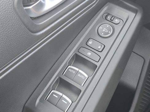 Certified 2025 Honda Accord LX image 22