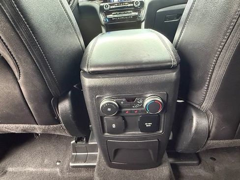 Used 2022 Ford Explorer Limited w/ Limited Technology Package AWD/4WD image 28