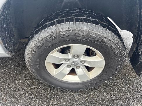 Used 2018 RAM 1500 ST w/ SXT Appearance Group AWD/4WD image 28