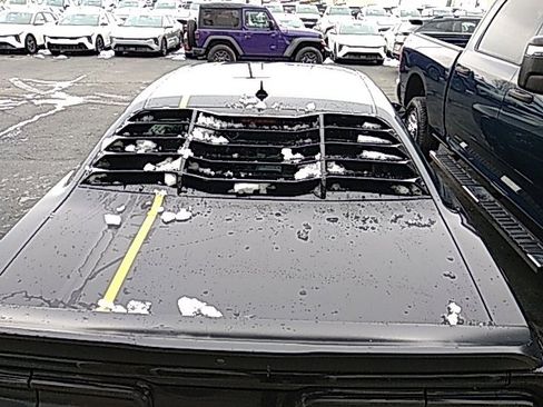 Used 2023 Dodge Challenger GT w/ Plus Package image 5