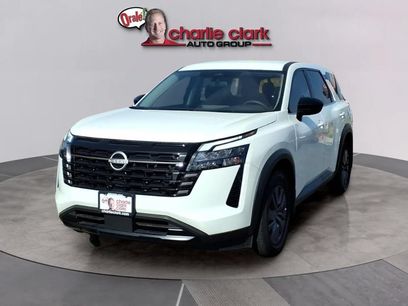 Used 2026 Nissan Pathfinder S