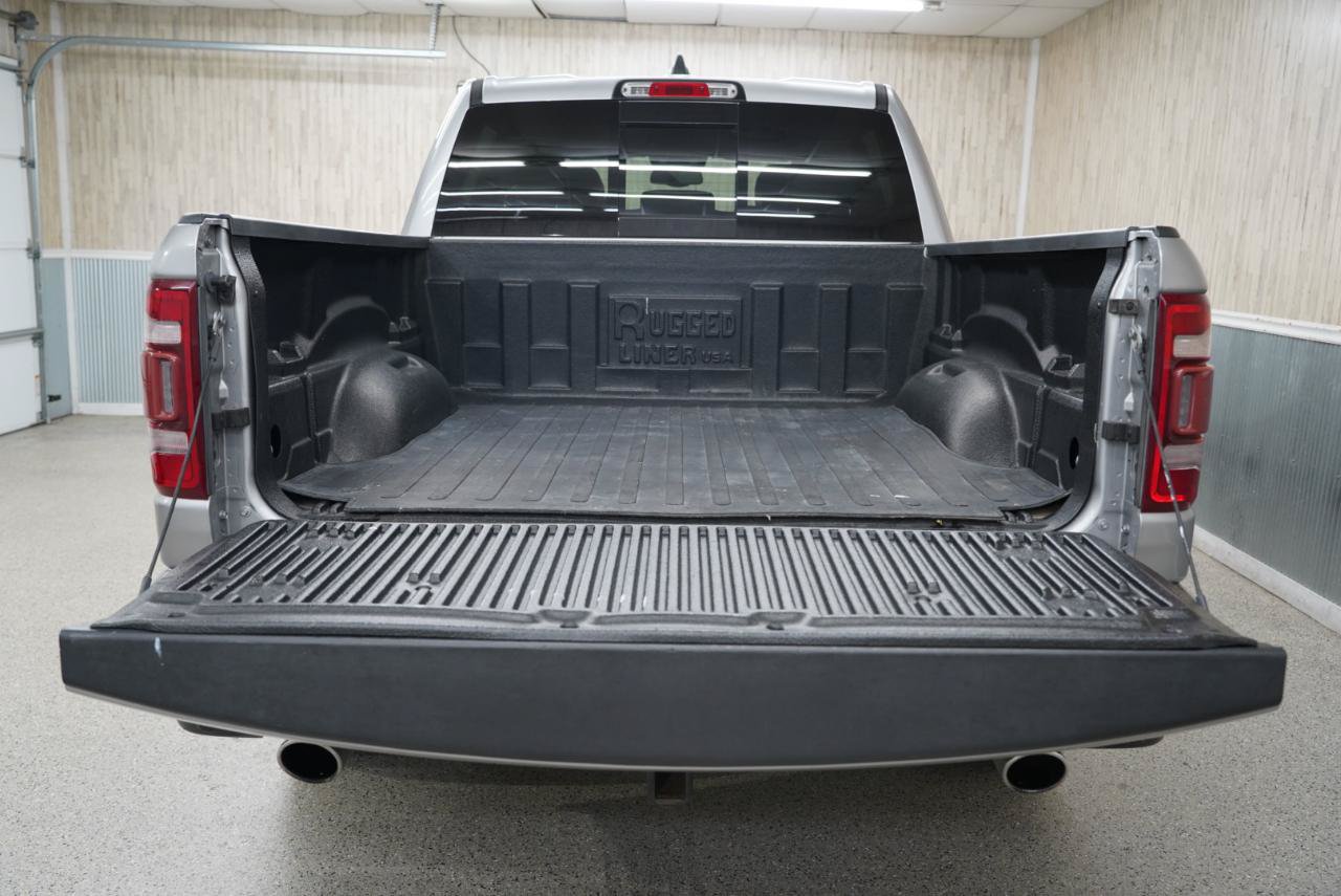 Used 2020 RAM 1500 Laramie w/ Sport Appearance Package AWD/4WD image 37