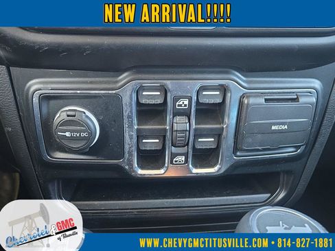 Used 2022 Jeep Wrangler Unlimited Sahara w/ LED Lighting Group image 22