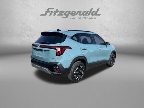 Used 2025 Kia Seltos EX image 7