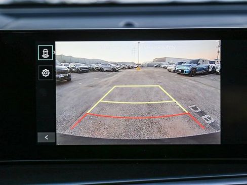 New 2026 Kia Sorento LX FWD image 25