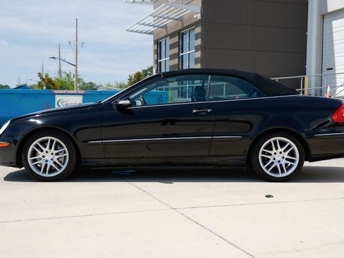 Used 2009 Mercedes-Benz CLK 350 Cabriolet image 3