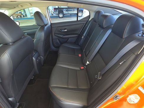 Used 2021 Nissan Sentra SR w/ SR Premium Package FWD image 17