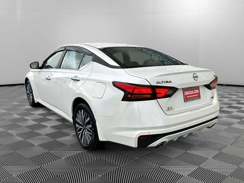 Used 2024 Nissan Altima 2.5 SV w/ SV Premium Package image 6