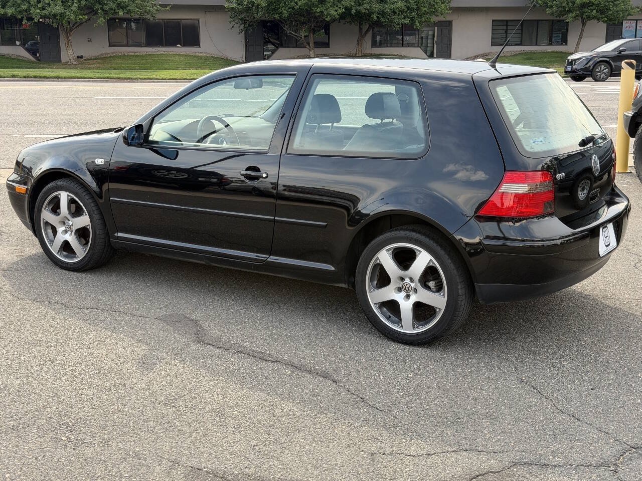 Used 2002 Volkswagen Golf 1.8T FWD image 8