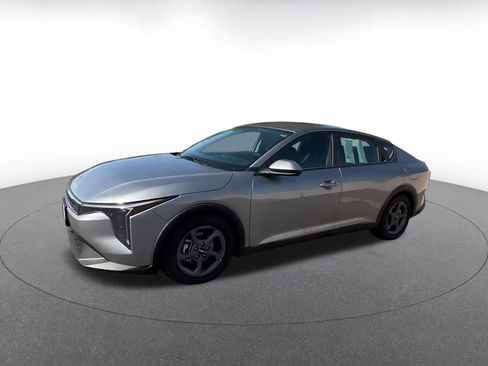 Used 2025 Kia K4 FWD image 8