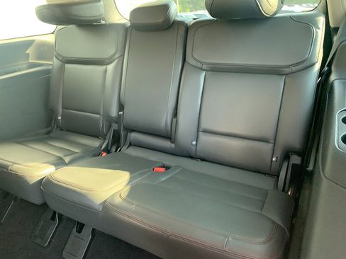 Used 2025 Ford Expedition Active AWD/4WD image 20