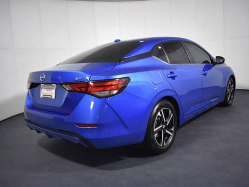 Used 2024 Nissan Sentra SV image 4