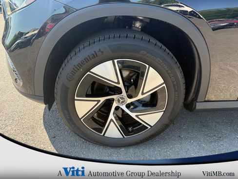 Used 2024 Mercedes-Benz GLC 300 4MATIC image 12