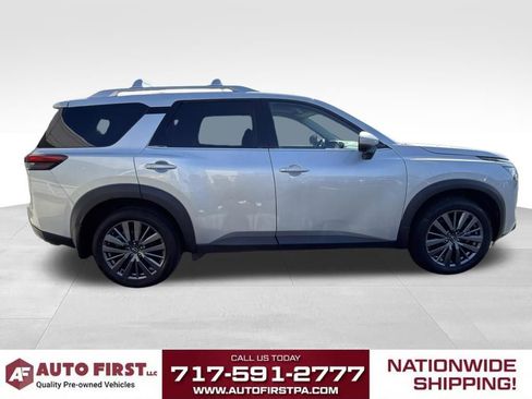 Used 2024 Nissan Pathfinder SL w/ SL Premium Package AWD/4WD image 2