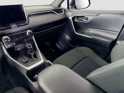 Certified 2025 Toyota RAV4 SE image 23