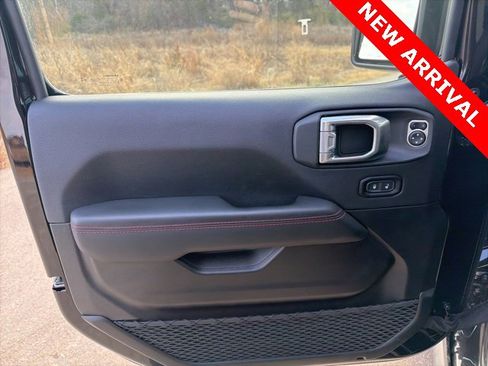 Used 2025 Jeep Wrangler Unlimited Rubicon image 14