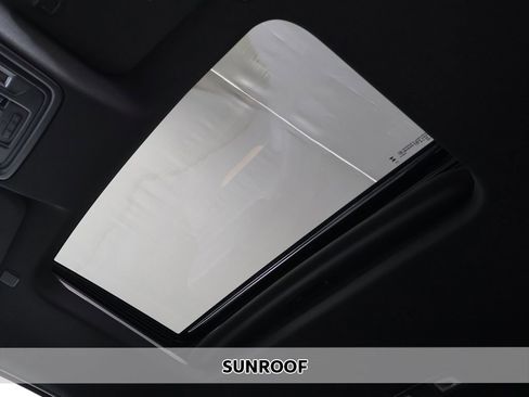 Used 2023 GMC Sierra 1500 AT4 w/ Technology Package image 3