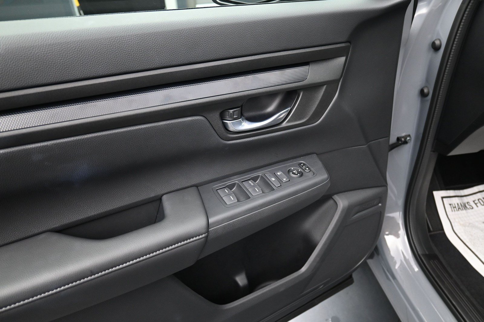 Used 2027 Honda CR-V LX image 24