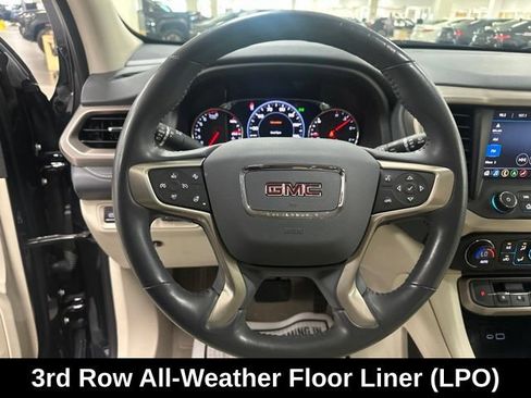 Used 2022 GMC Acadia Denali w/ Denali Technology Package FWD image 12