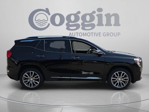 Certified 2024 GMC Terrain Denali w/ Denali Premium Package AWD/4WD image 6