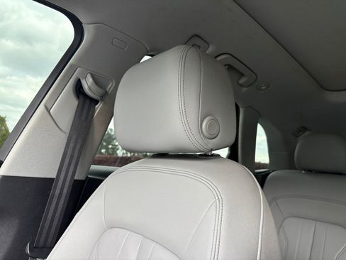 Used 2022 Audi Q5 2.0T Premium Plus w/ Premium Plus Package image 15