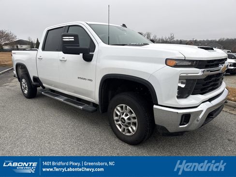 Certified 2025 Chevrolet Silverado 2500 LT w/ Convenience Package image 1