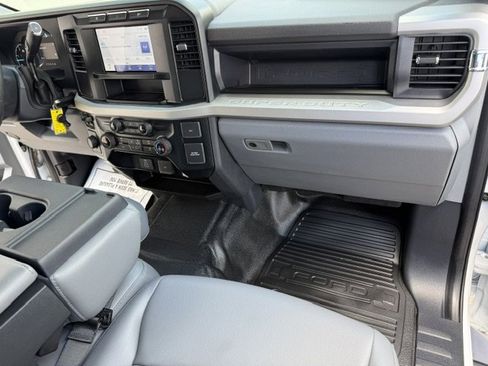 Used 2024 Ford F350 XL w/ XL Chrome Package AWD/4WD image 18