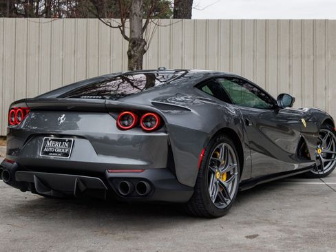 Used 2020 Ferrari 812 Superfast image 8